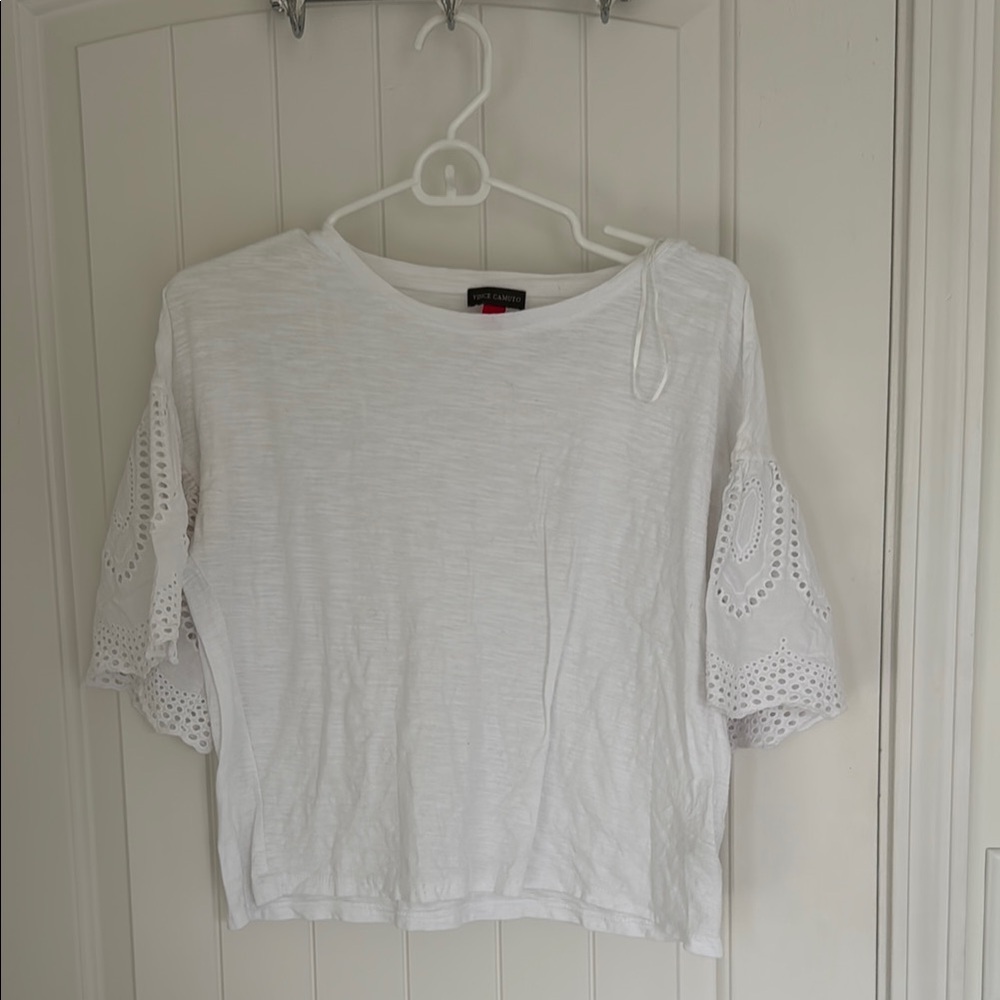 Vince Camuto White Boxy Ribbed 3/4 Sleeve Sweatshirt